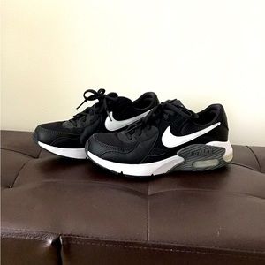 Nike Women Air Max Size 8
